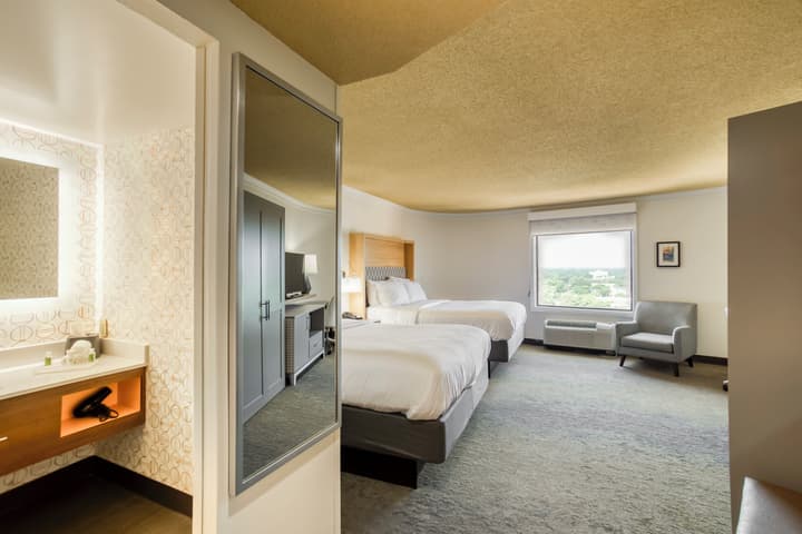 Holiday Inn Mobile-Dwtn/Hist. District by IHG