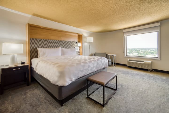 Holiday Inn Mobile-Dwtn/Hist. District by IHG