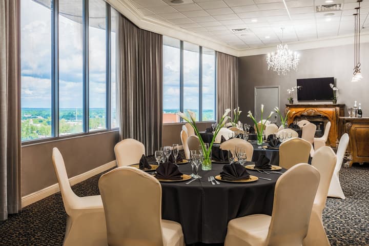 Holiday Inn Mobile-Dwtn/Hist. District by IHG