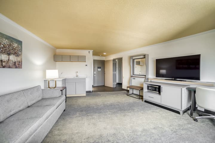Holiday Inn Mobile-Dwtn/Hist. District by IHG