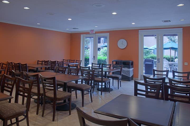 Ramada Suites by Wyndham San Diego/Hotel Circle Area