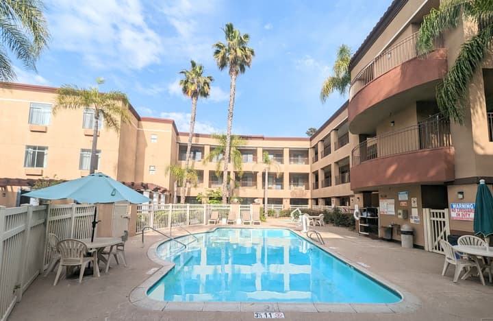 Ramada Suites by Wyndham San Diego/Hotel Circle Area