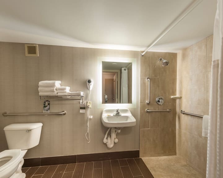 Best Western Plus Strongsville Cleveland