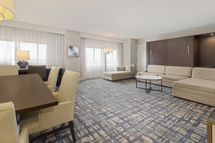 Hilton Orlando Lake Buena Vista - Disney Springs® Area