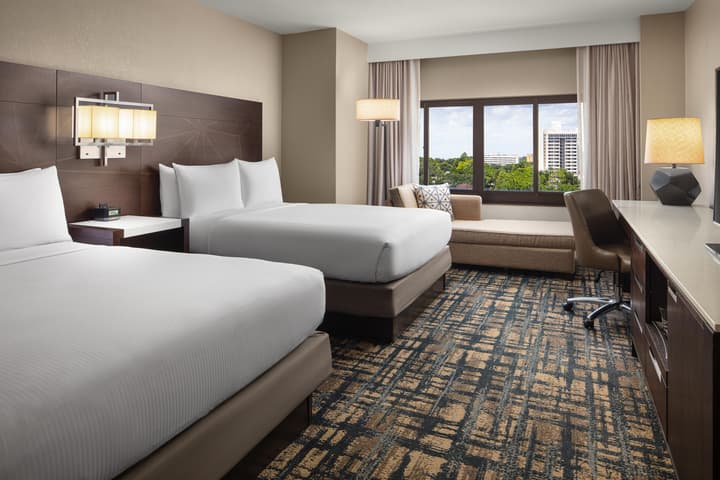 Hilton Orlando Lake Buena Vista - Disney Springs® Area