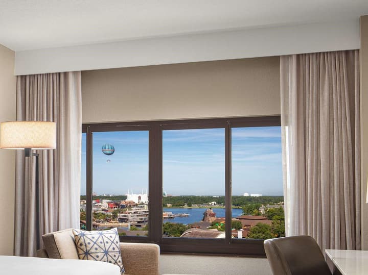 Hilton Orlando Lake Buena Vista - Disney Springs® Area