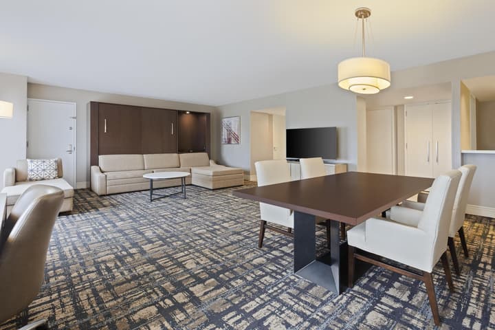 Hilton Orlando Lake Buena Vista - Disney Springs® Area