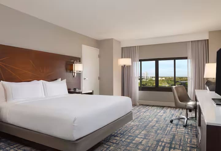 Hilton Orlando Lake Buena Vista - Disney Springs® Area