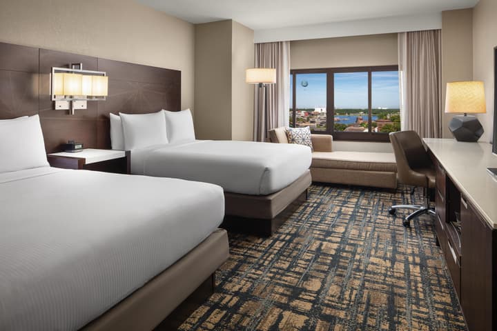 Hilton Orlando Lake Buena Vista - Disney Springs® Area