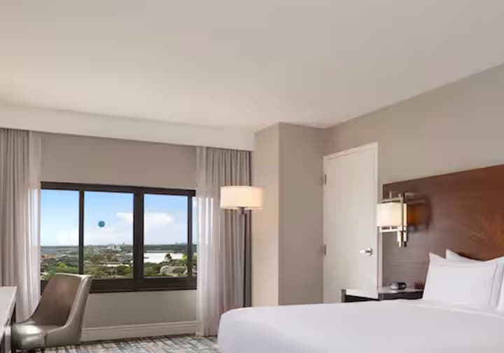 Hilton Orlando Lake Buena Vista - Disney Springs® Area