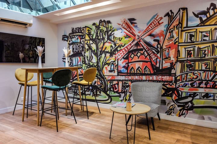 Hotel Le Montmartre Saint Pierre