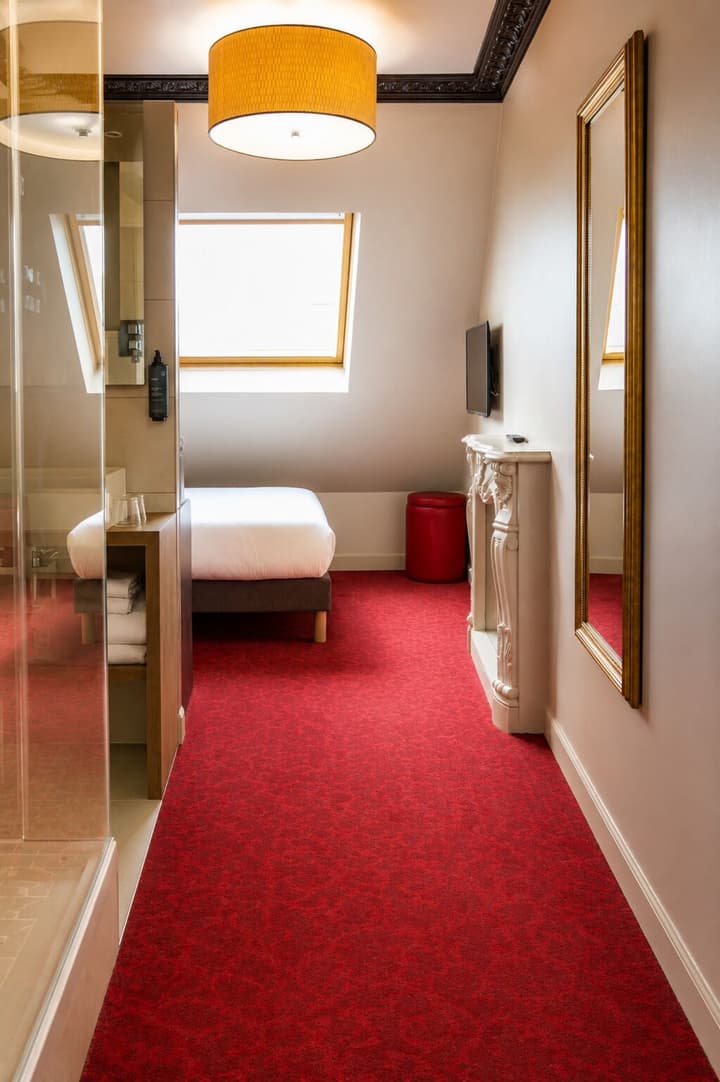 Hotel Le Montmartre Saint Pierre