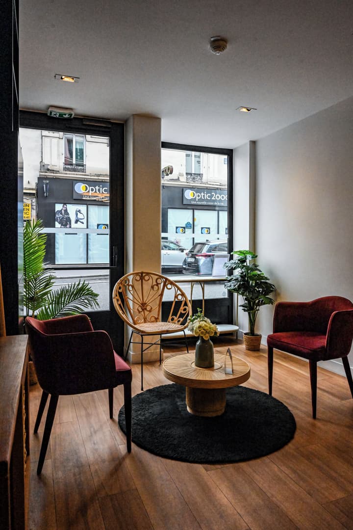 Hotel Le Montmartre Saint Pierre