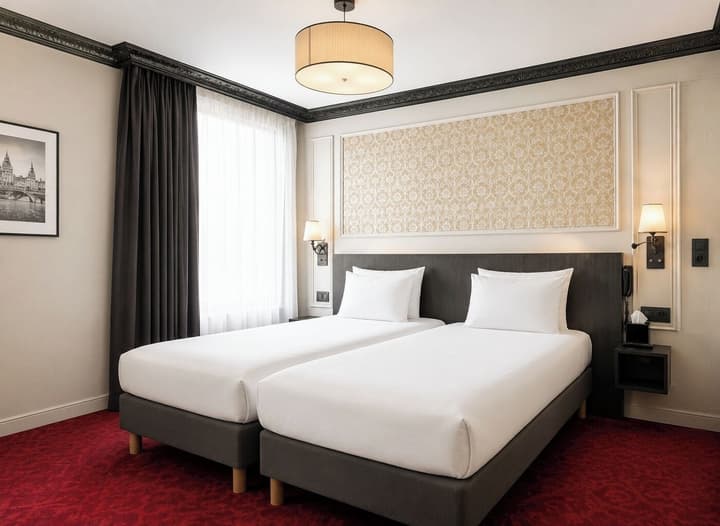 Hotel Le Montmartre Saint Pierre