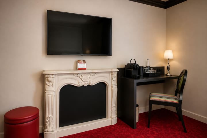 Hotel Le Montmartre Saint Pierre