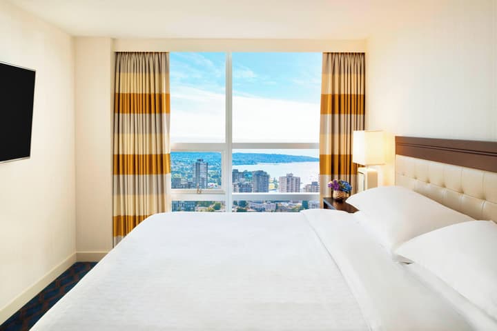 Sheraton Vancouver Wall Centre