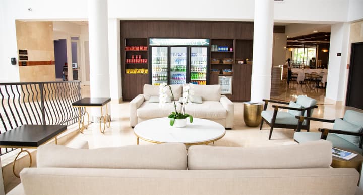 Regency Miami Airport by Sonesta