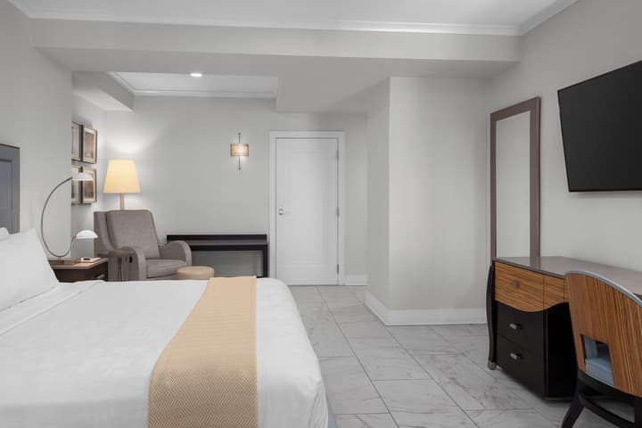 The Jung Hotel and Residences