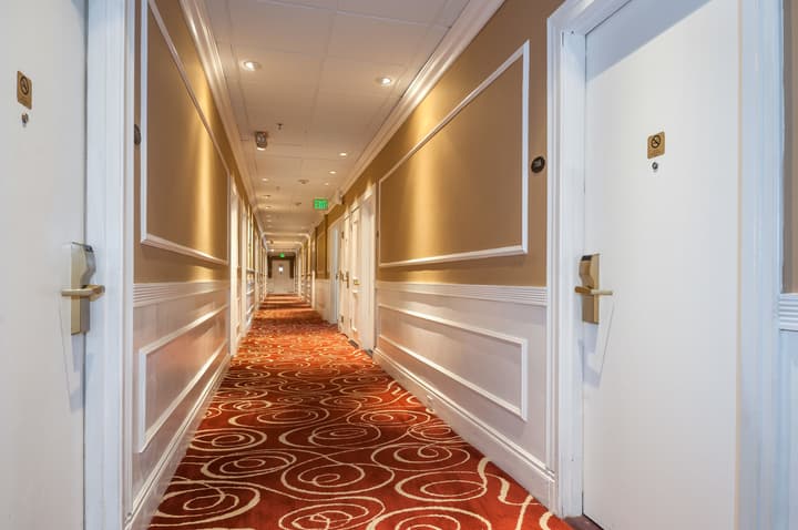 The Pickwick Hotel