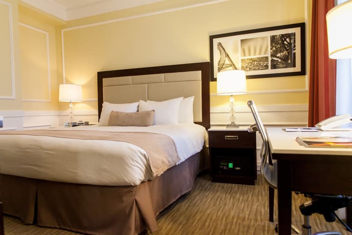 The Pickwick Hotel