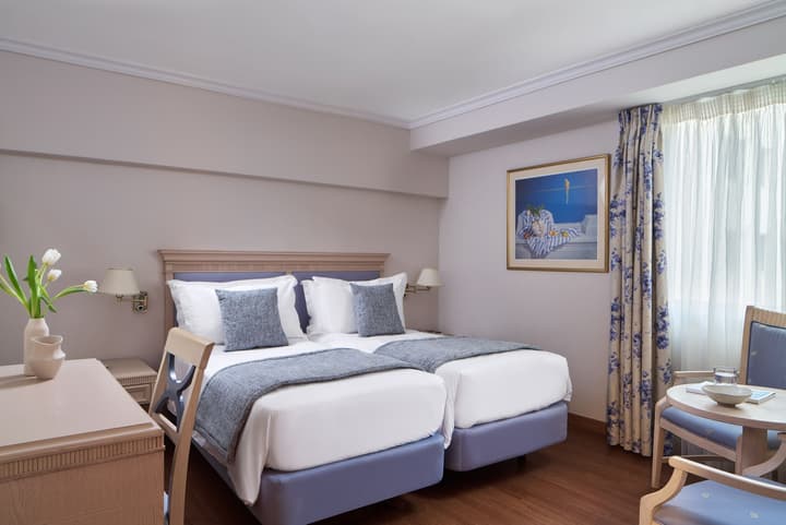 Titania Hotel
