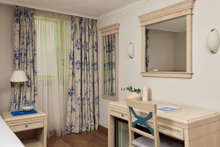 Titania Hotel