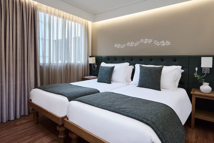 Titania Hotel