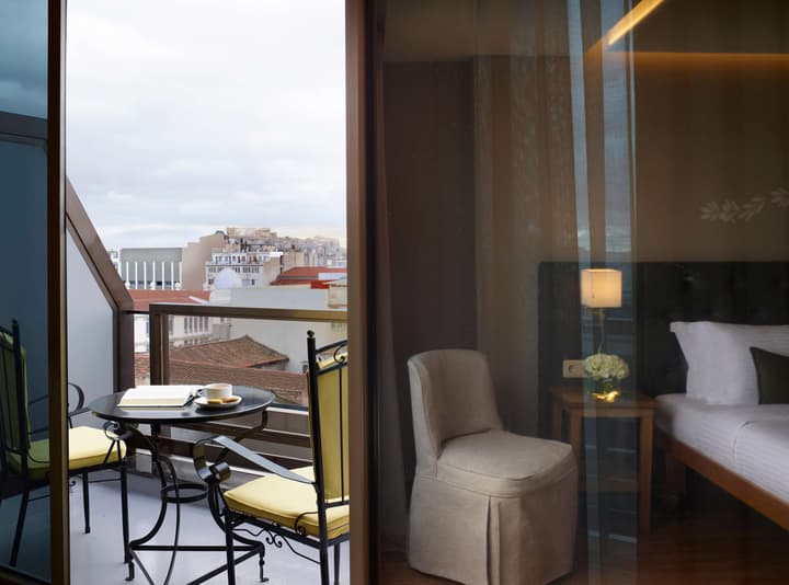 Titania Hotel