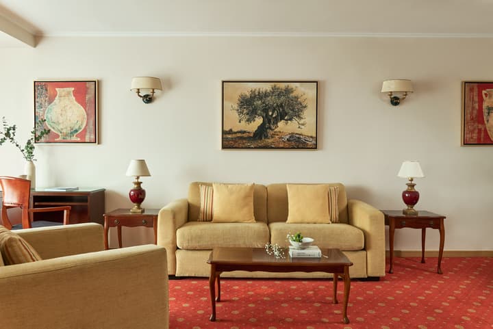Titania Hotel