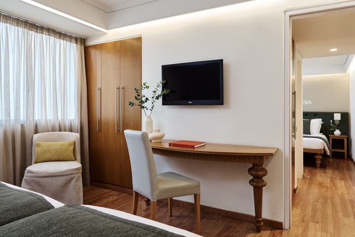 Titania Hotel