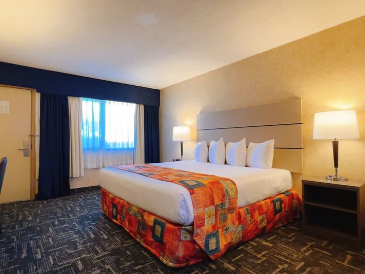 North Vancouver Hotel