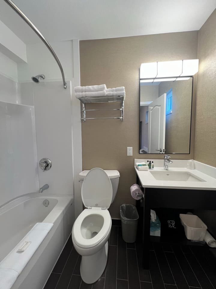 North Vancouver Hotel