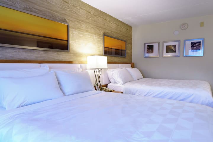 Iris Hotel Cape Cod