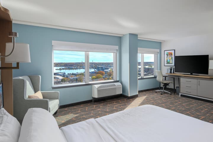 Holiday Inn Portland-By the Bay by IHG