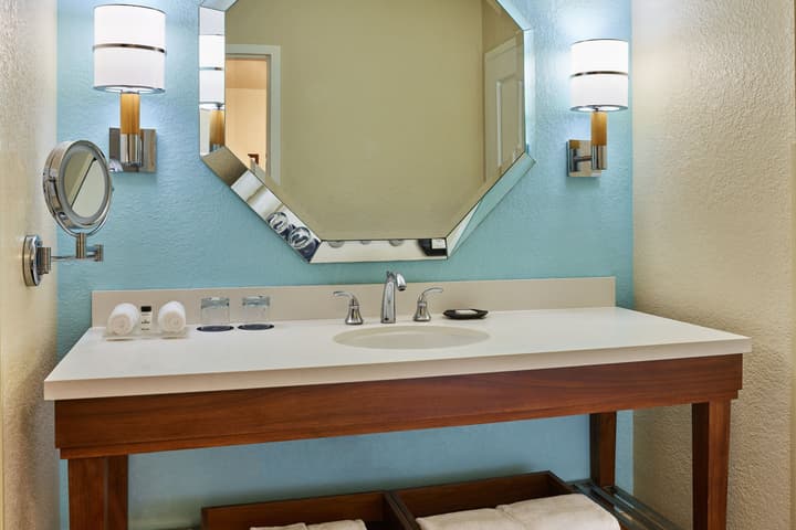 Sheraton Orlando Lake Buena Vista Resort - NEWLY RENOVATED!