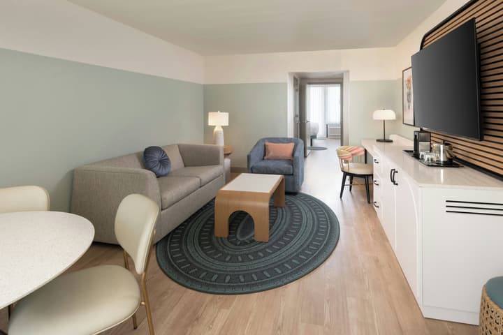 Sheraton Orlando Lake Buena Vista Resort - NEWLY RENOVATED!