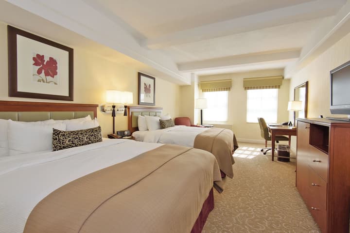 San Carlos Hotel