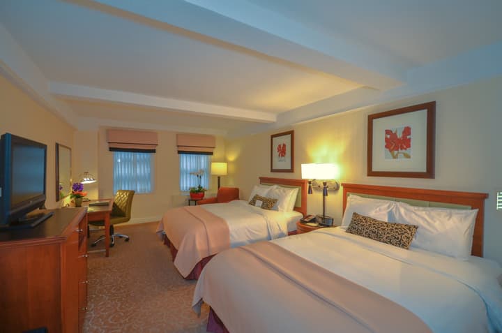 San Carlos Hotel