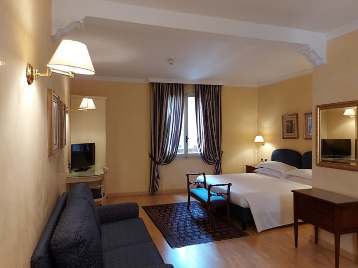 Phi Hotel Canalgrande