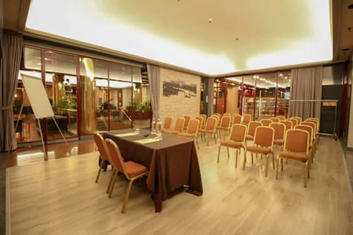 Hotel Diplomatic