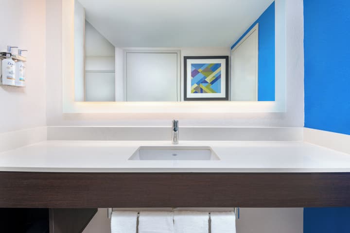 Holiday Inn Express Miami Airport Doral Area by IHG