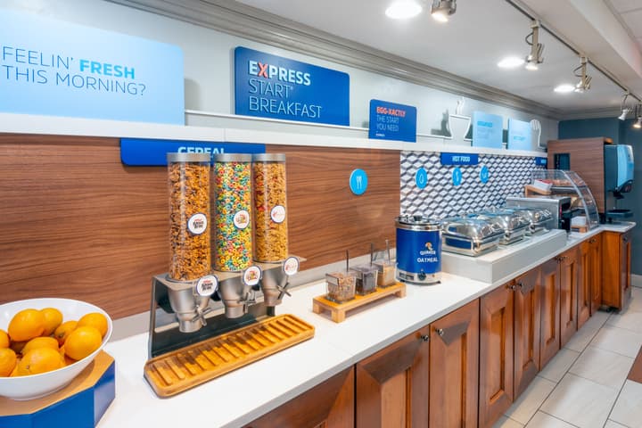 Holiday Inn Express Miami Airport Doral Area by IHG