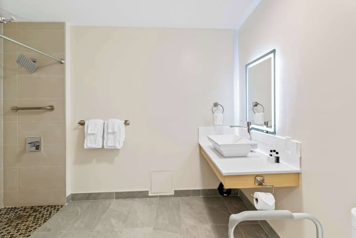 Hotel Feng, BW Signature Collection