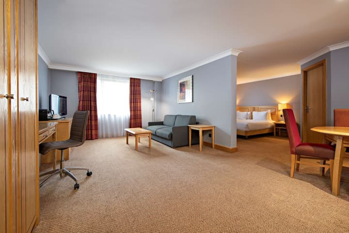 DoubleTree by Hilton Swindon