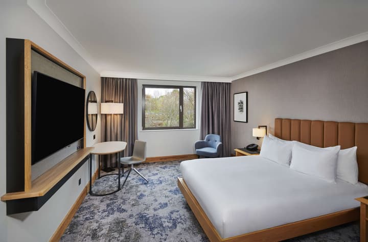 DoubleTree by Hilton Swindon