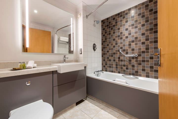 DoubleTree by Hilton Swindon