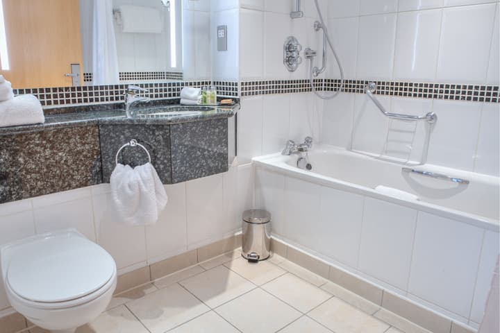DoubleTree by Hilton Swindon