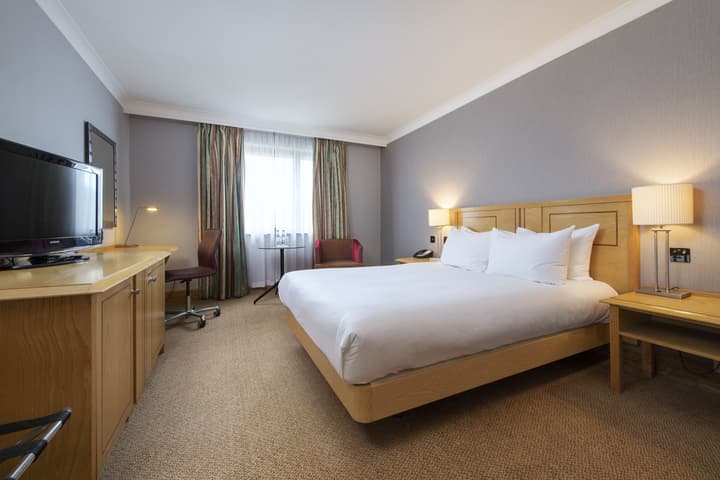 DoubleTree by Hilton Swindon