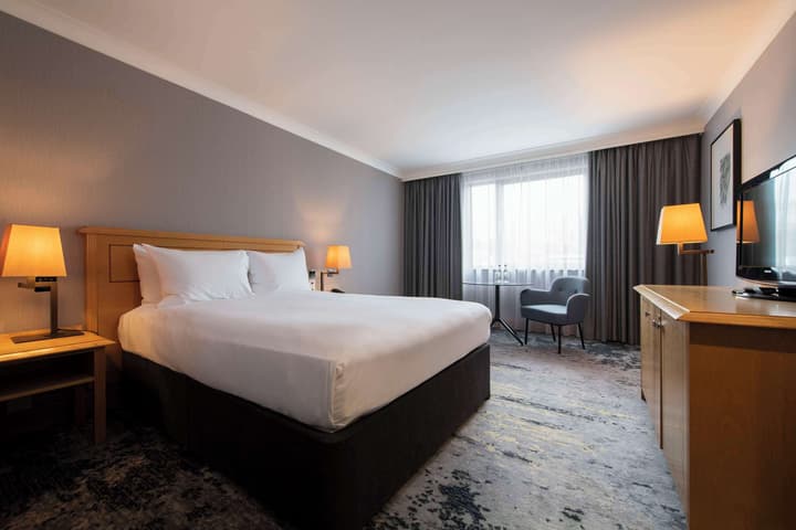 DoubleTree by Hilton Swindon