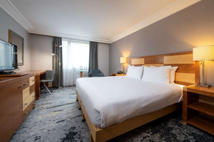 DoubleTree by Hilton Swindon